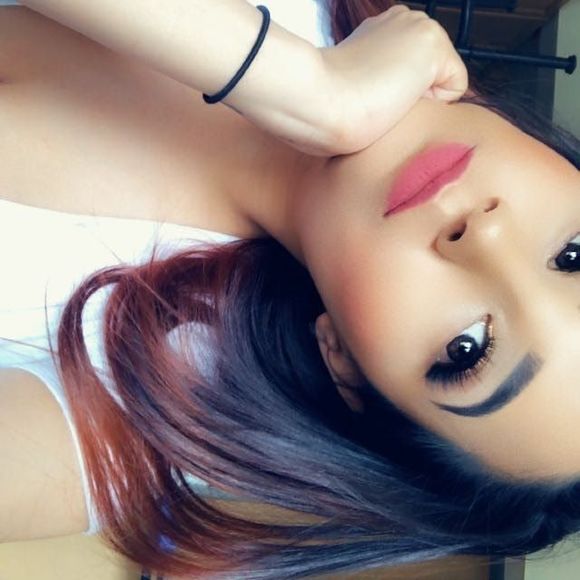 Meet your Posher, Senecca - Picture 1 of 1